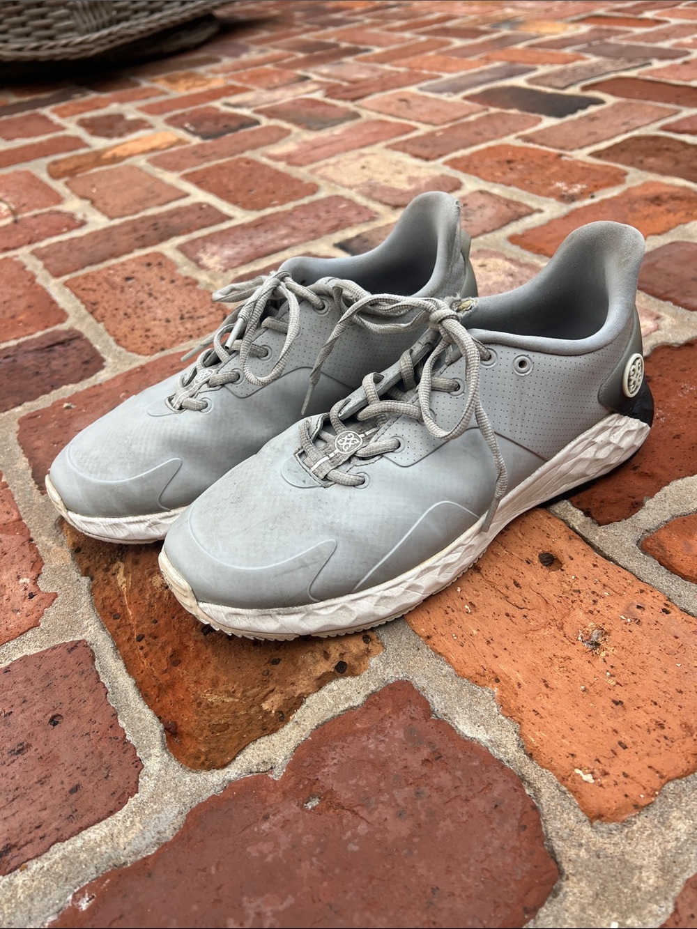 Men's GFORE golf shoes size 9 gray cleat